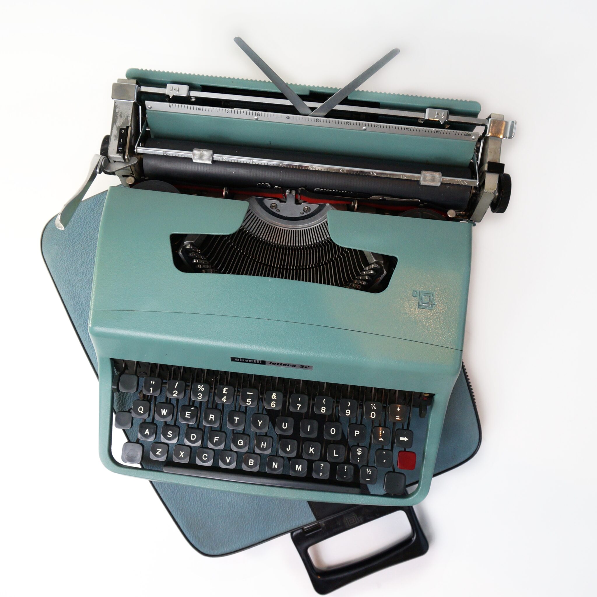 Olivetti Lettera 32 Typewriter for sale My Cup Of Retro Typewriter Store