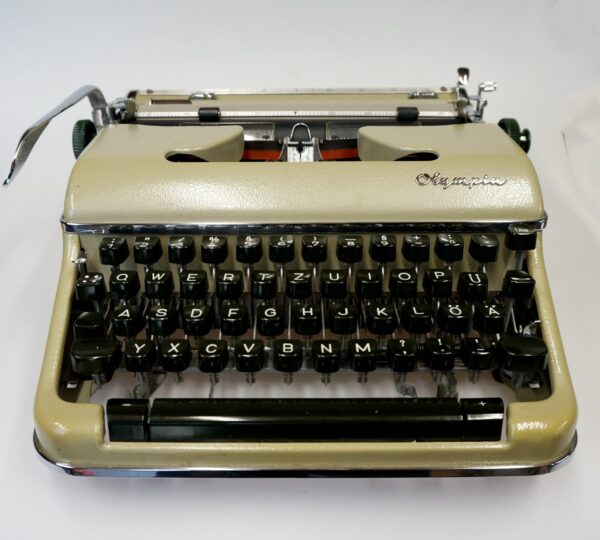 Olympia SM4 typewriter