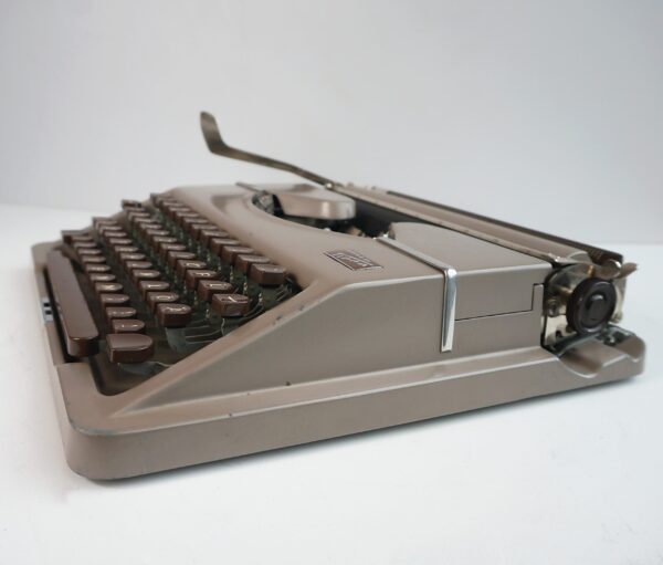 Tippa typewriter