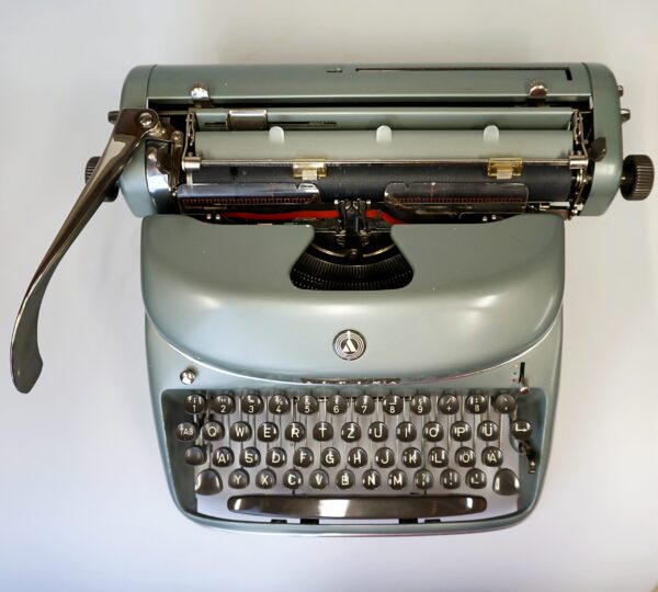 alpine sk24 typewriter