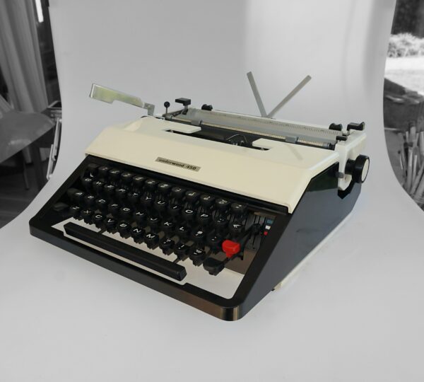 underwood 450 typewriter