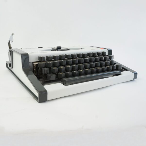 Olympia traveller typewriter