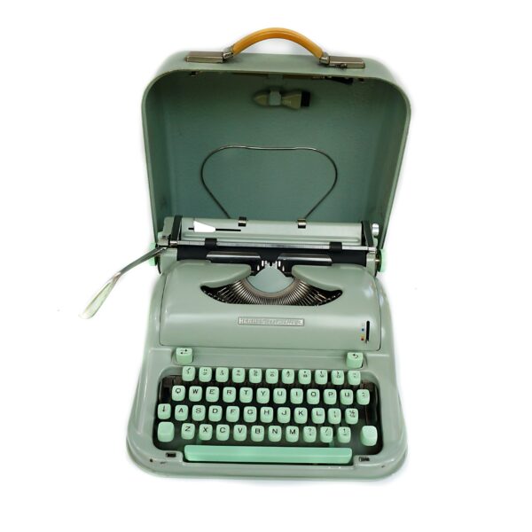 Hermes media 3 typewriter