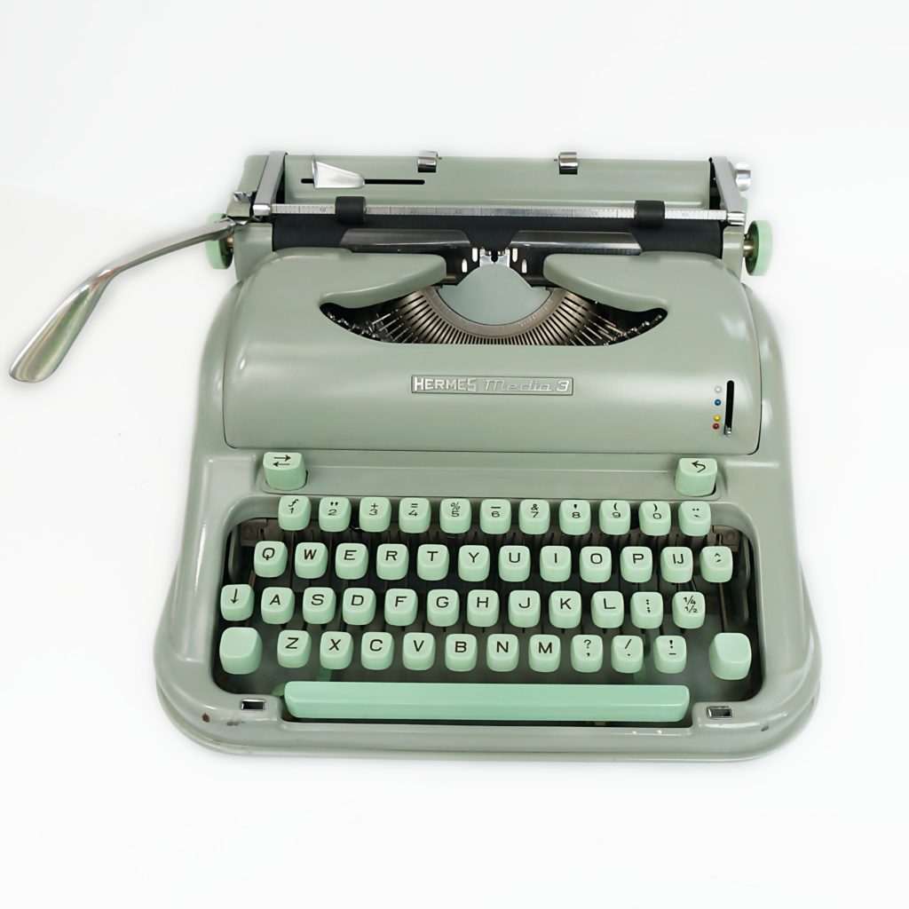 Hermes media 3 typewriter