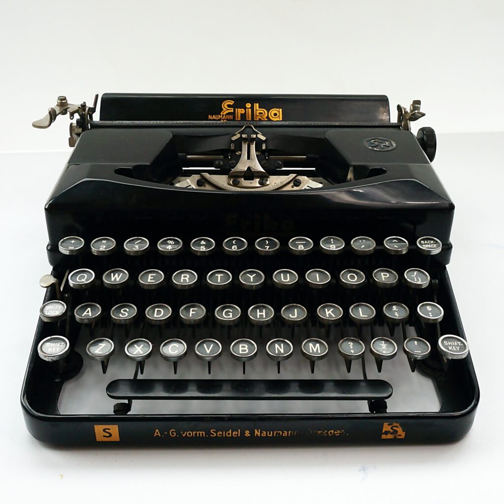 Erika S Typewriter