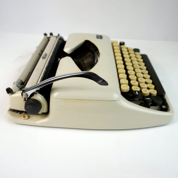Triumph tippa typewriter