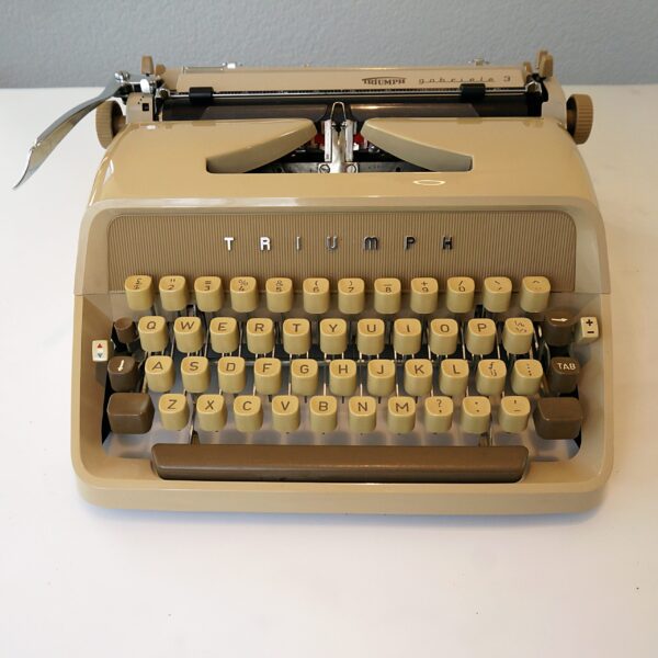 Triumph gabriele typewriter