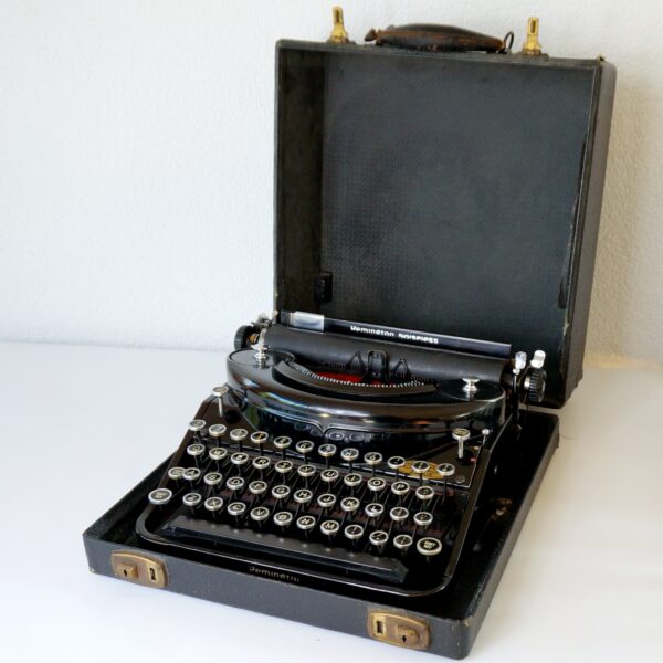 1935 Remington Portable Noiseless typewriter