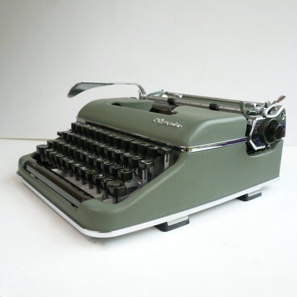 olympia sm3 typewriter
