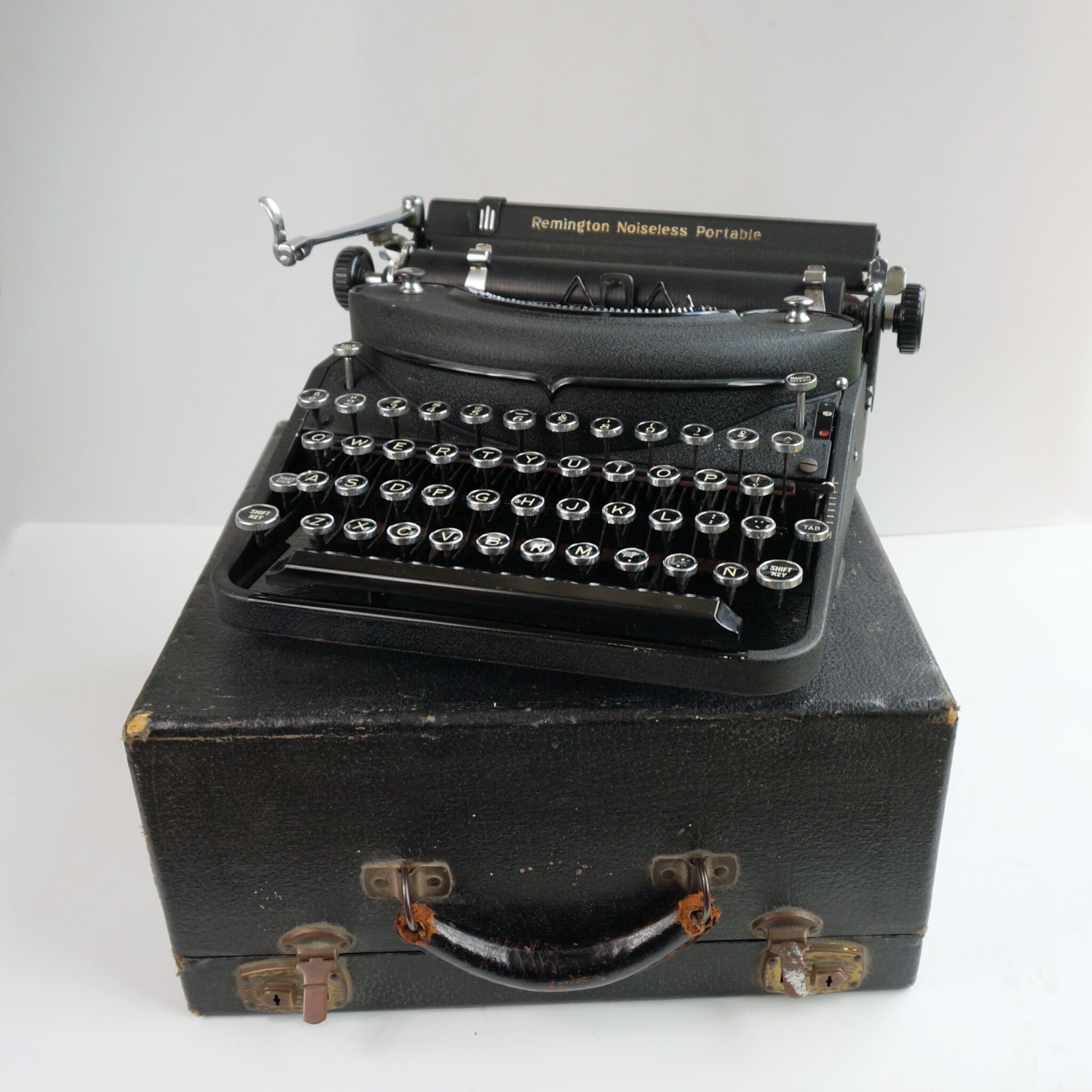 Remington Portable Noiseless Deluxe Typewriter My Cup Of Retro Shop