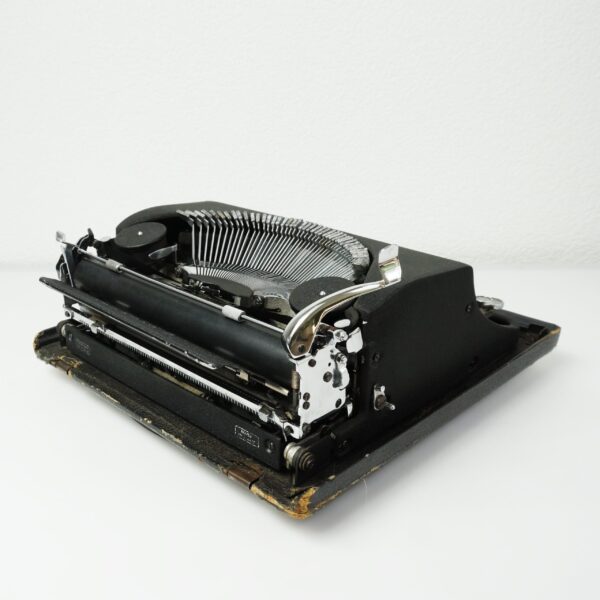 olivetti mp1 typewriter
