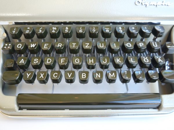 Olympia SM2 typewriter and case for sale