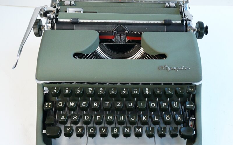 1954 Olympia SM3 Typewriter