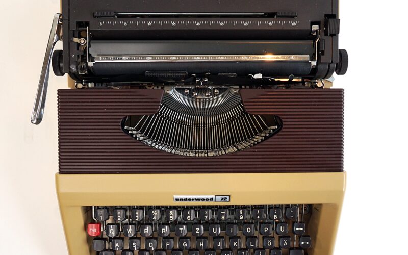 Underwood 72 Typewriter