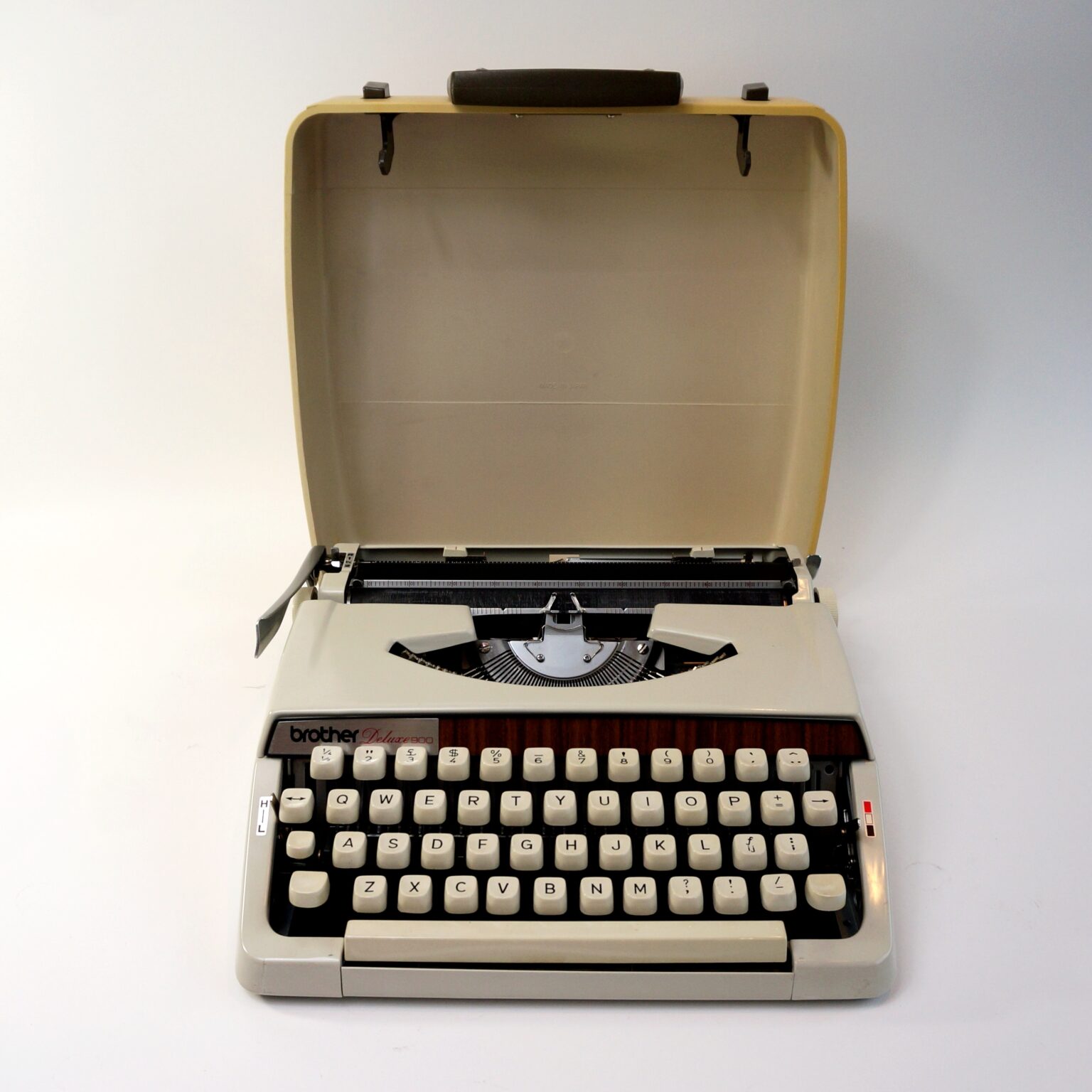 Brother Deluxe 900 Typewriter For Sale My Cup Of Retro Typewriters