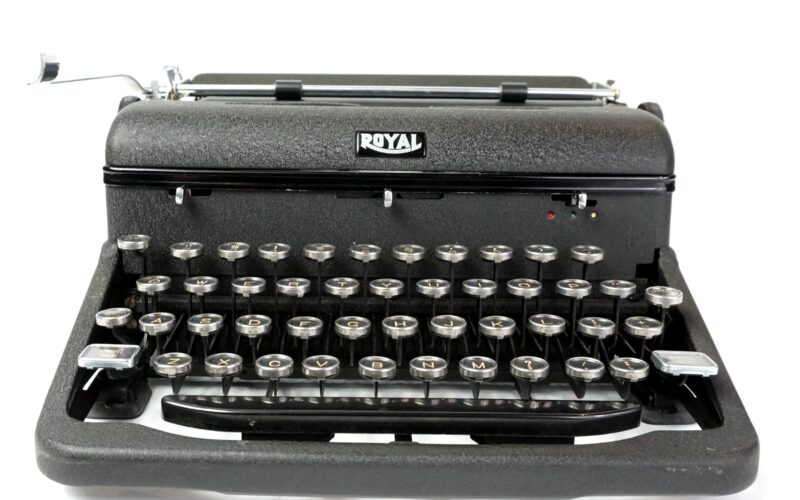 Royal Arrow Typewriter 1946