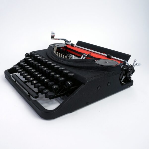 Oliver Portable Typewriter 1954