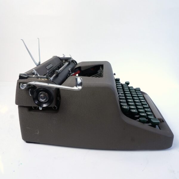 Royal Quiet Deluxe Typewriter