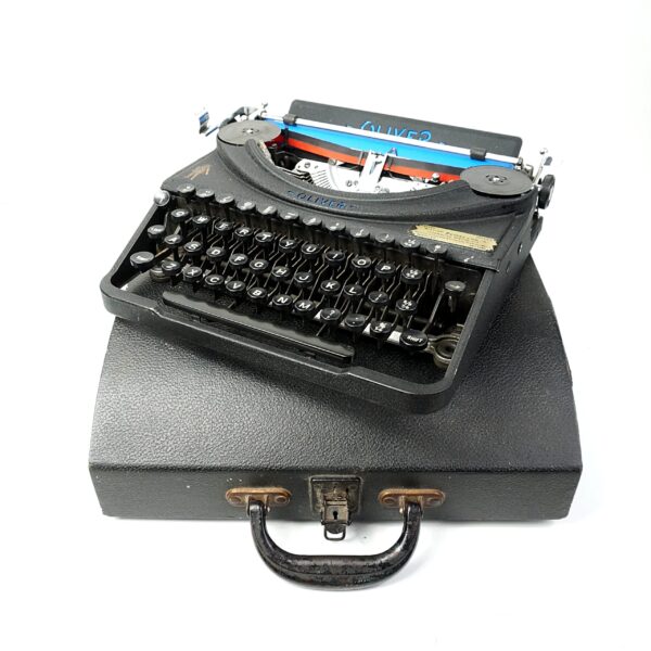 Oliver Portable typewriter