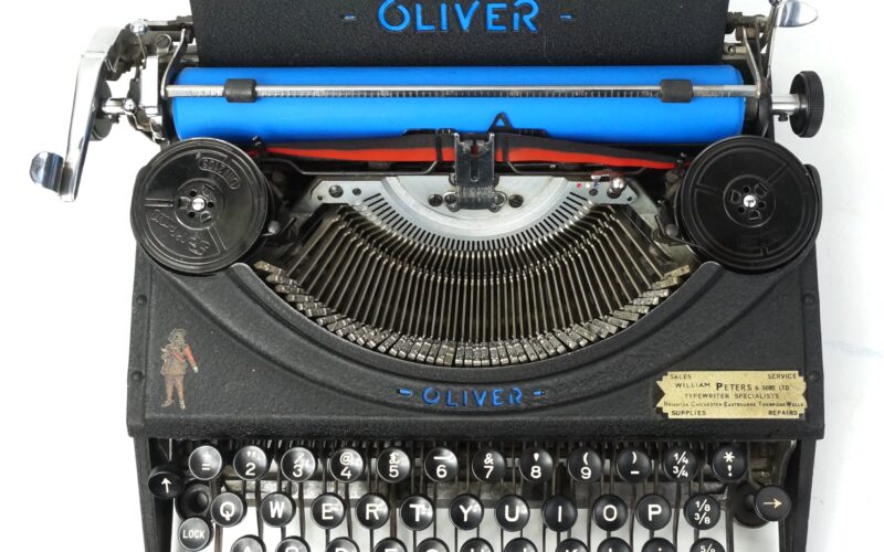 Oliver Portable Typewriter With Blue Platen