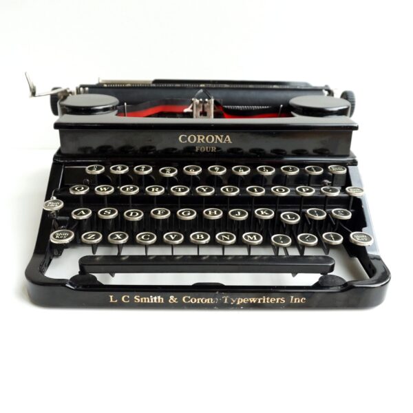 Corona four improved typewriter