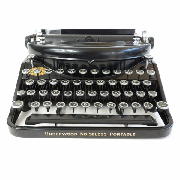 underwood noiseless portable typewriter