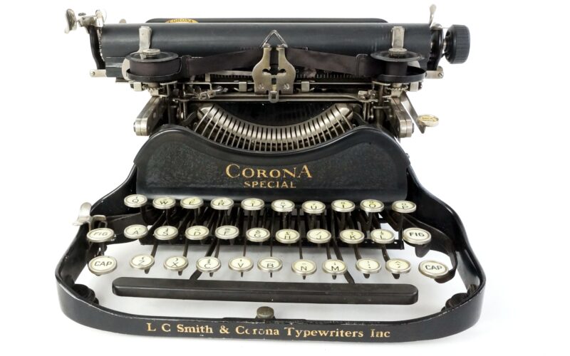 Corona Special Typewriter, Folding 3-Bank Typewriter 1931