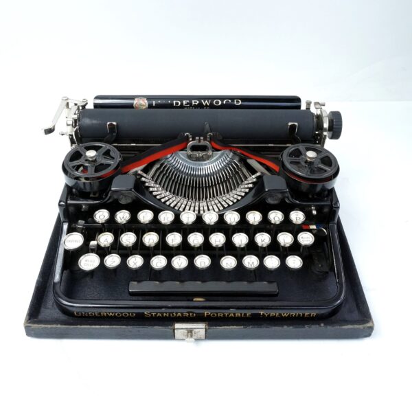Underwood Portable 3-Bank typewriter