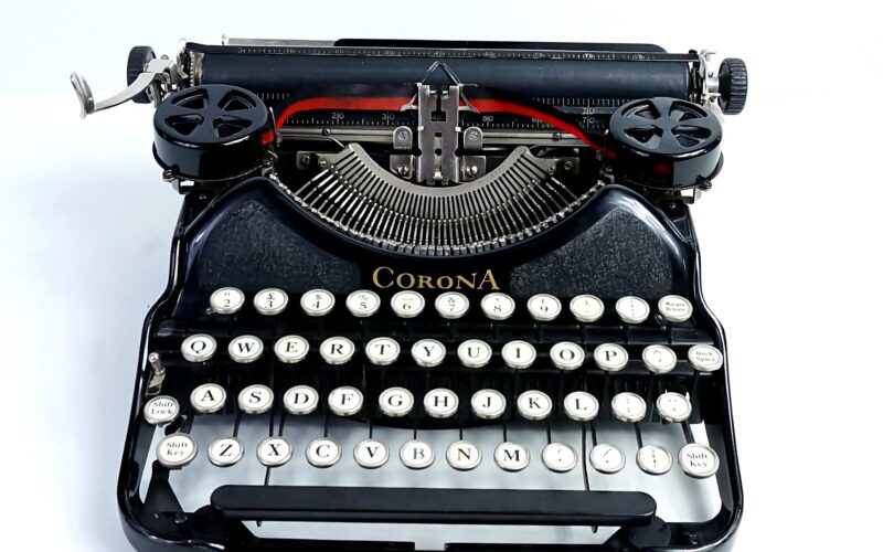 Corona 4 Typewriter – 1933
