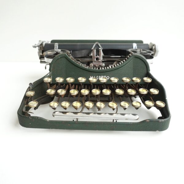 Masspro typewriter