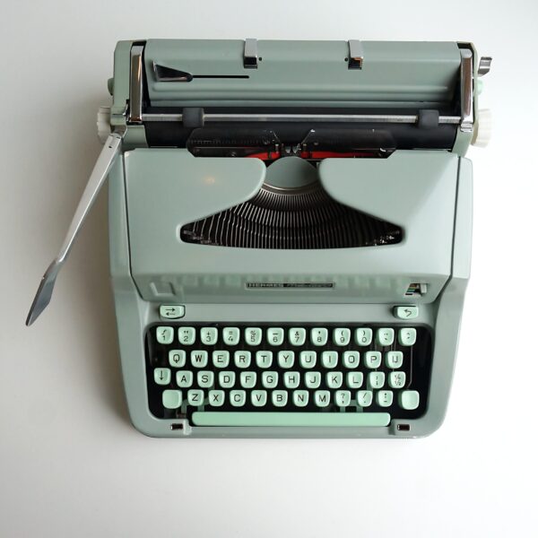 Hermes media 3 typewriter