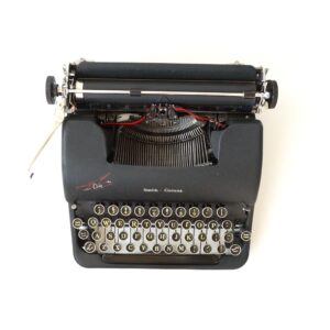 Smith Corona Clipper Typewriter, 1946