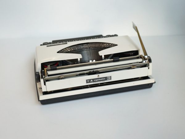 Adler tippa typewriter